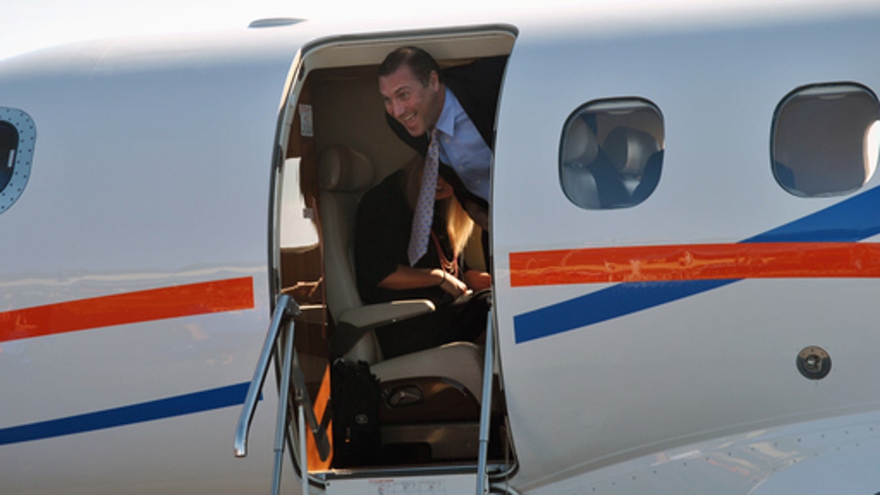 New Florida coach Mullen brings visor, desire for points